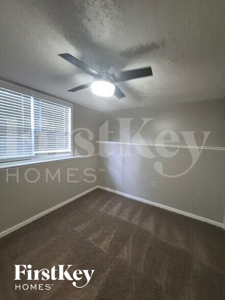 Building Photo - 4808 Woodlands Pkwy