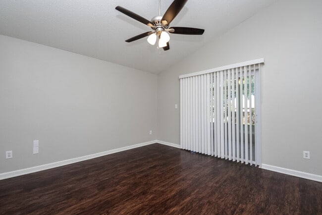 Building Photo - 2631 Alamosa Pl