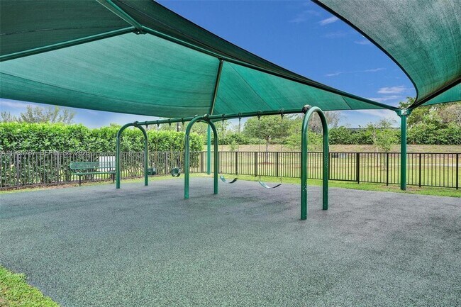 Building Photo - 760 NE 193rd Terrace