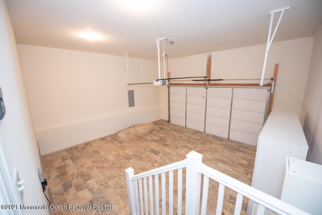 Building Photo - 12 Cindy Ct