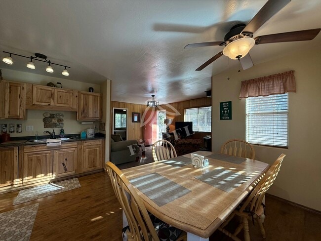 Building Photo - 2162 N Woods Dr