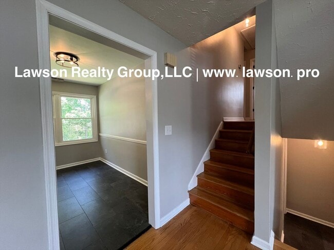 Building Photo - Updated Ranch in Glenvar with Garage and Bonus Room