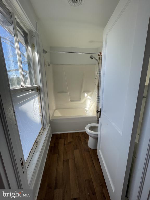 Building Photo - 12441 Ambassador Ln