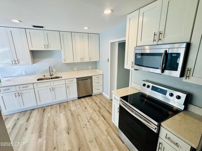 Building Photo - 1606 Fairland Ave