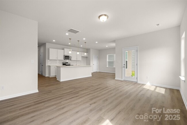 Building Photo - 1231 Langston Ln