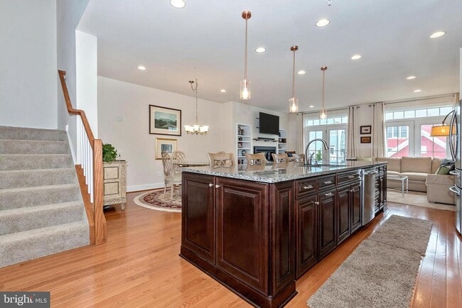 Building Photo - 9124 Kenway Ln