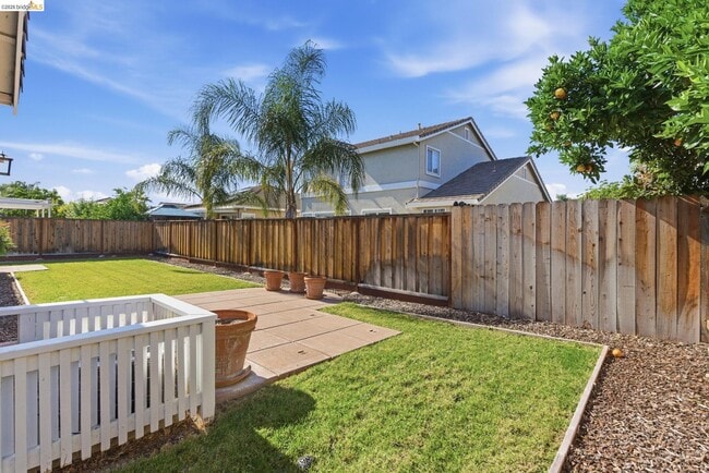 Building Photo - 1067 Somersby Way