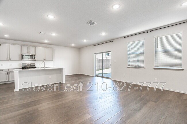 Building Photo - 13151 Bay Pt Wy