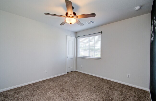 Building Photo - 3504 Cannon Dr