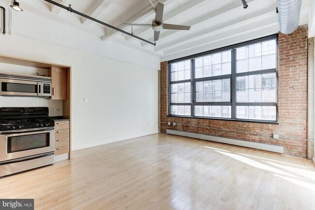 Building Photo - 1401 Church St NW