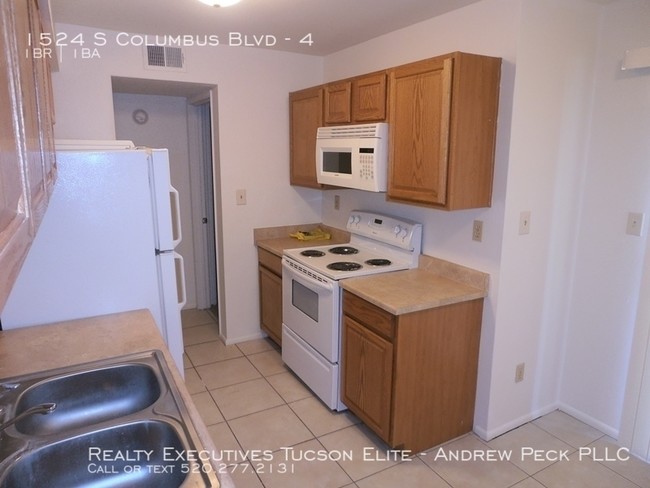 Building Photo - 22nd and Columbus Blvd 1 bedroom Condo