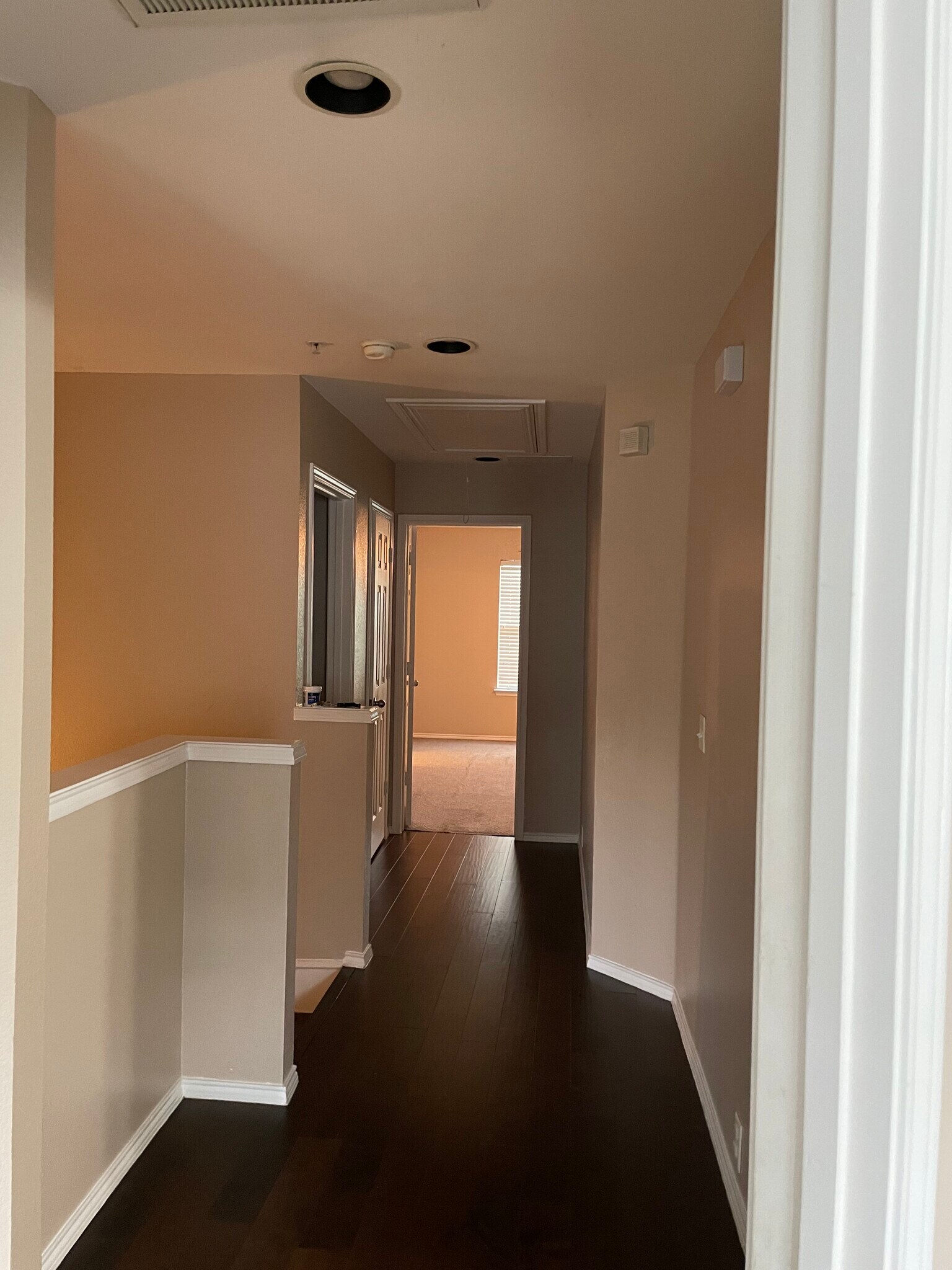 Building Photo - 2220 Stoneleigh Pl