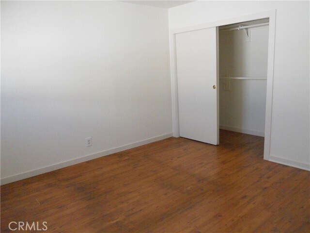 Building Photo - 630 N Darwood Ave