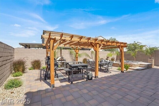 Building Photo - 4630 Summer Azure St