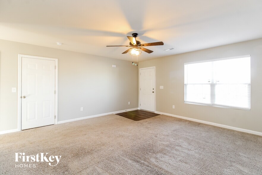 Building Photo - 151 Bedrock Ct