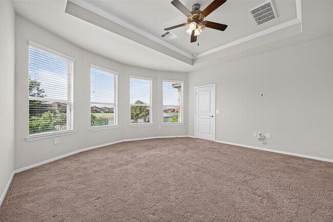Building Photo - 24603 Royal Pike Dr