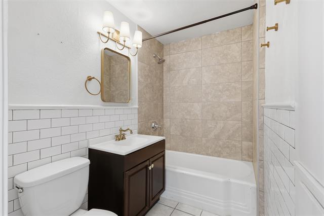 Building Photo - 6914 San Mateo Blvd