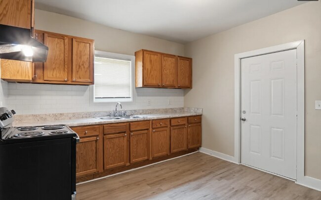 Building Photo - 1532 Warrior Rd