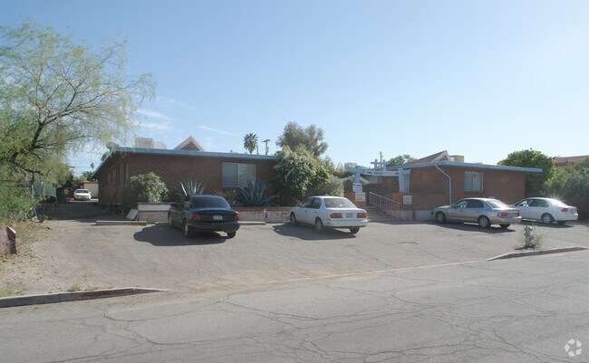 Building Photo - Connie E. Apartments