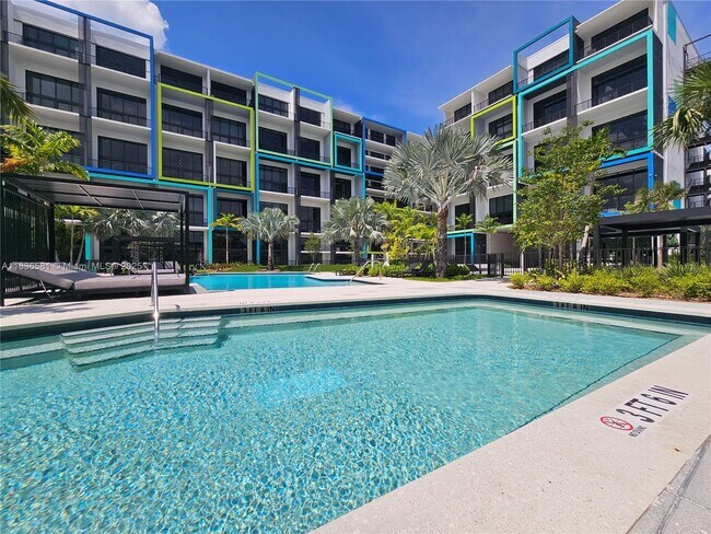 Building Photo - 4400 Sunrise Blvd