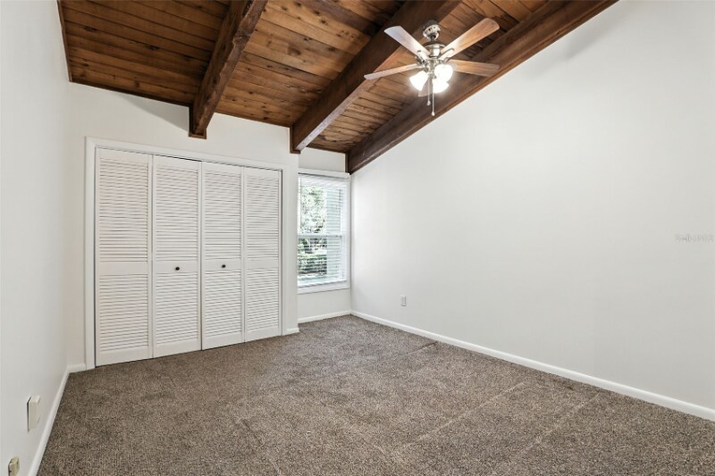 Building Photo - 211 Fairway Dr.