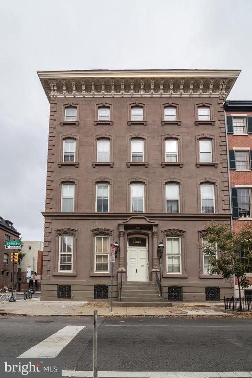 Building Photo - 1035 Spruce St