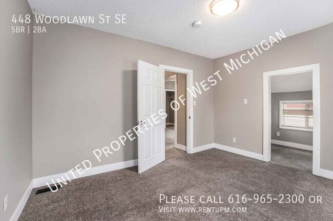 Building Photo - 448 Woodlawn St SE