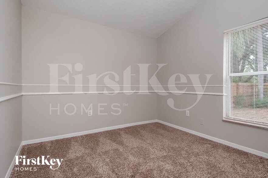 Building Photo - 126 Timberpark Dr