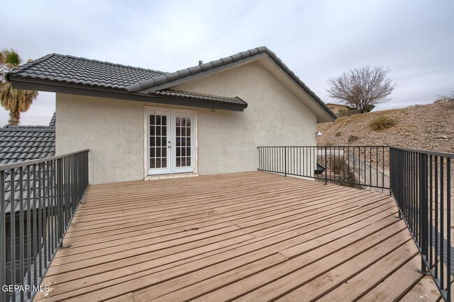 Building Photo - 7413 Le Conte Dr