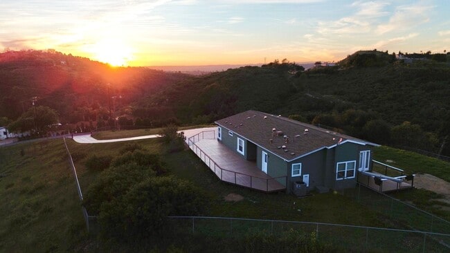 Building Photo - Stunning Single-Story with Spacious Deck, Panoramic Views, on Gated/Fenced Property!