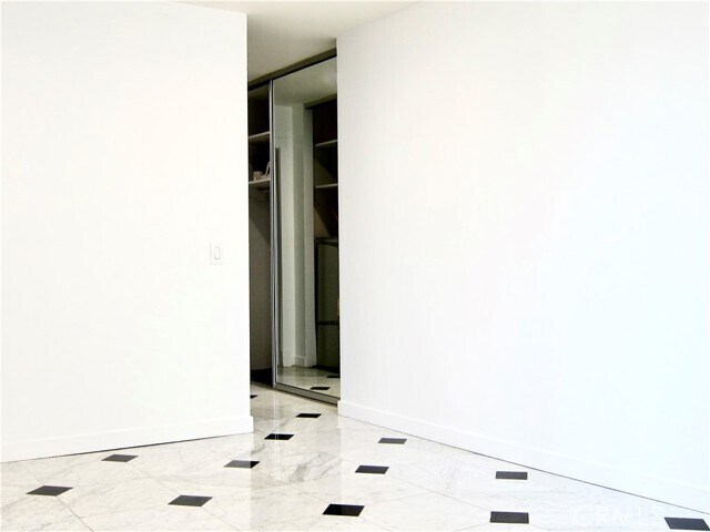 Building Photo - 10747 Wilshire Blvd