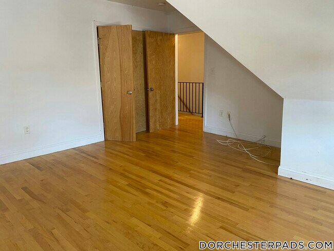 Building Photo - 85 Stoughton St