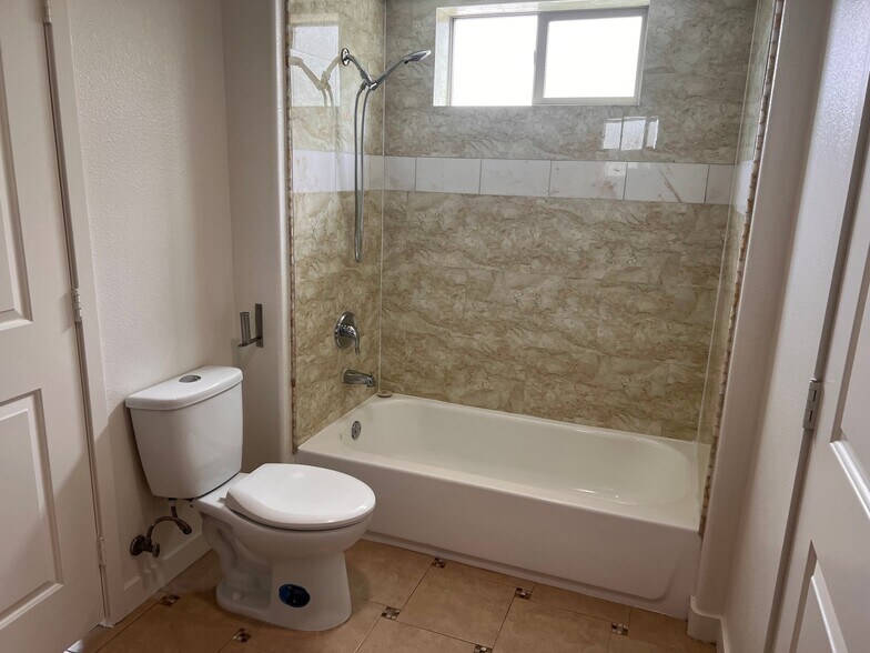 Building Photo - 11312 Huston St