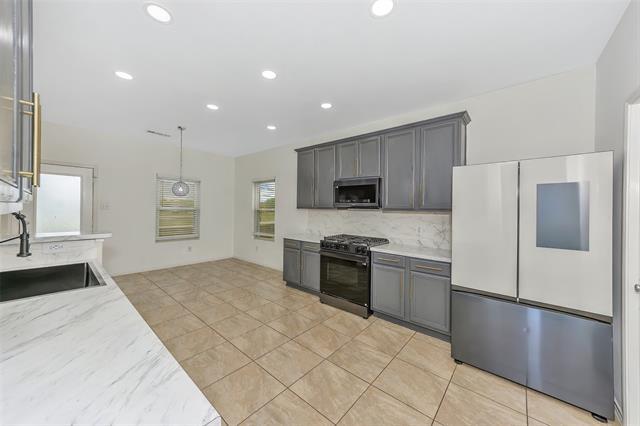 Building Photo - 1020 Breeders Cup Dr