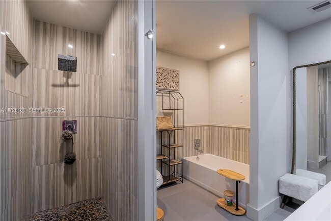 Building Photo - 1174 Garfield St