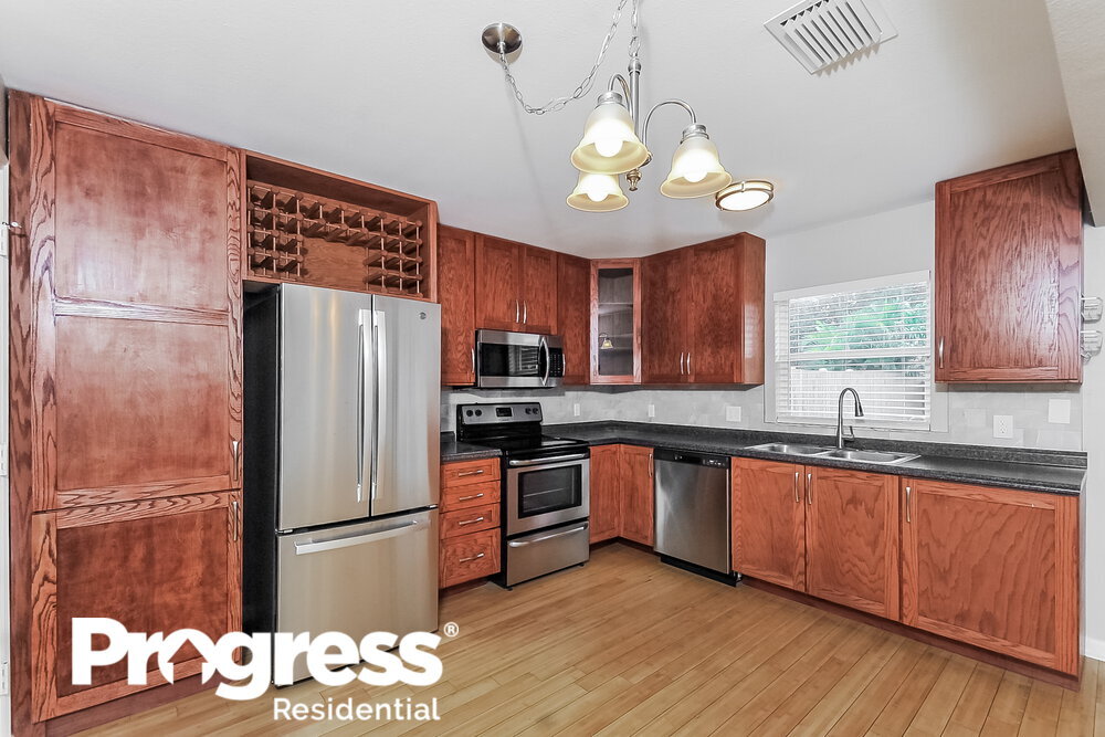 Building Photo - 12420 Dawn Vista Dr