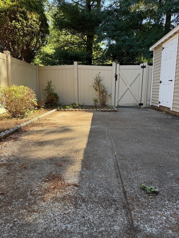 Building Photo - 1907 Windsor Dr