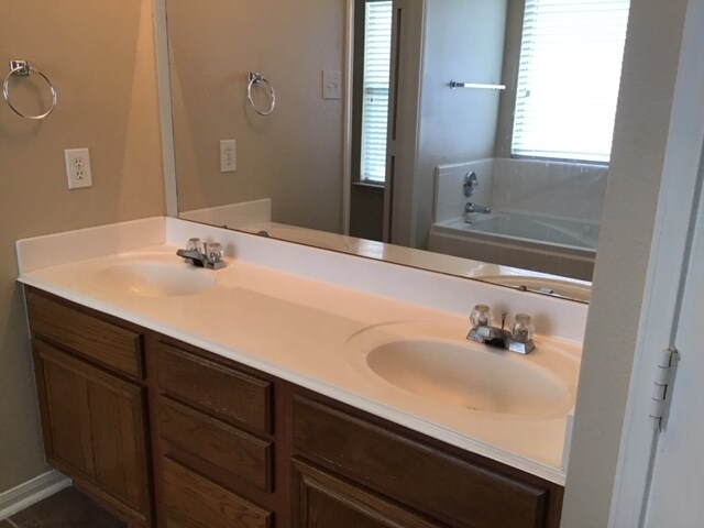 Building Photo - 18018 Melissa Springs Dr