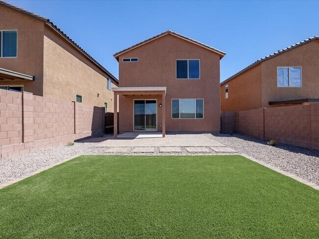 Building Photo - Stunning Brand New 4-Bedroom 2.5-Bathroom with large enclosed backyard!