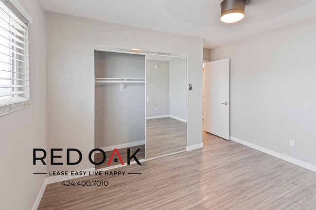 Building Photo - ~1 Month FREE~ Delightful Two Bedroom with...