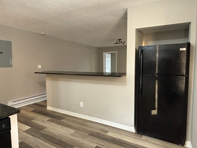 Building Photo - 1338 Barth Ave