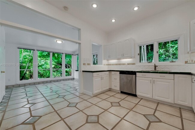 Building Photo - 3797 El Prado Blvd