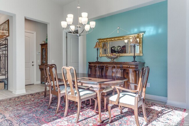 Building Photo - GORGEOUS 3-BEDROOM, 3-BATHROOM SINGLE STOR...