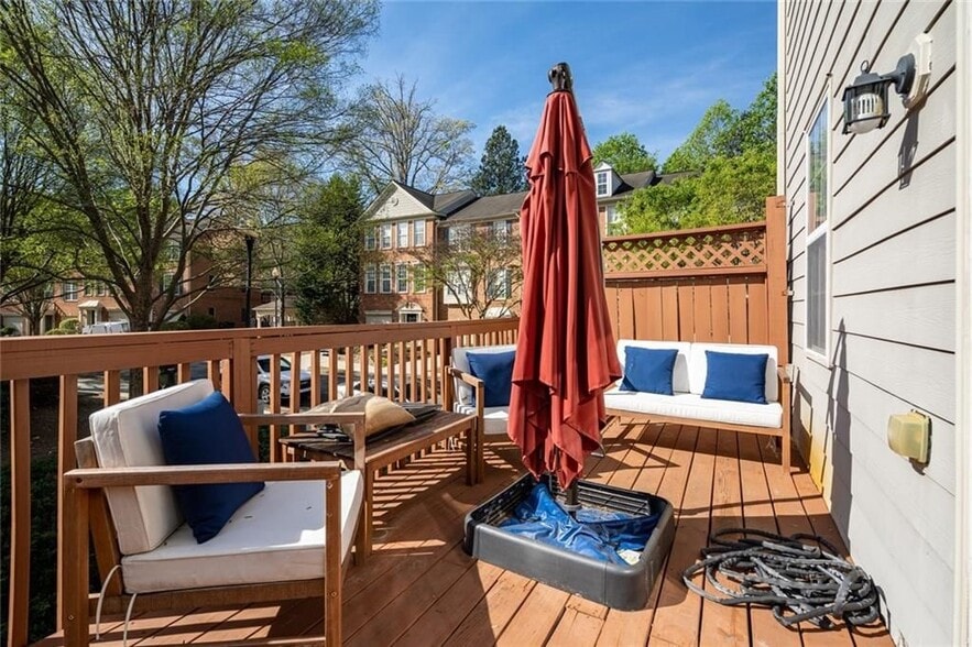 Building Photo - 2302 Towneheights Terrace SE