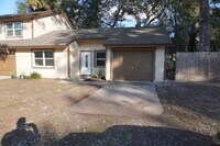 Building Photo - Andelijno Duplex Home