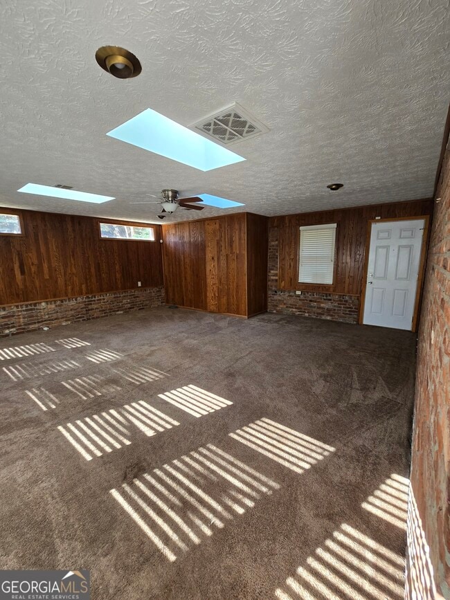 Building Photo - 170 Port Antonio Ct SW