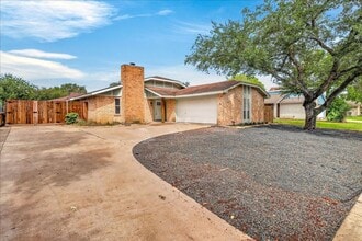 Building Photo - 11613 Cripple Creek Dr
