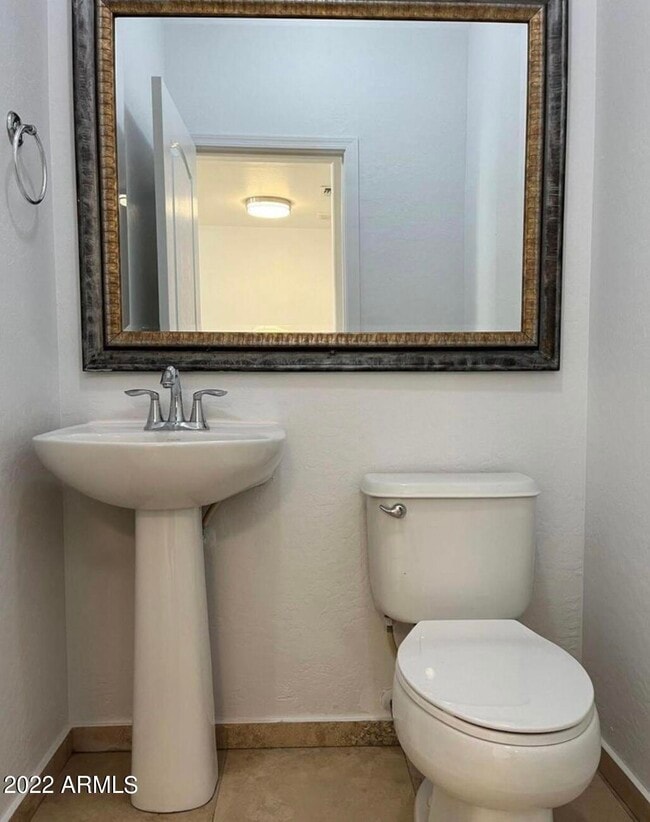 Building Photo - 2114 N 78th Glen