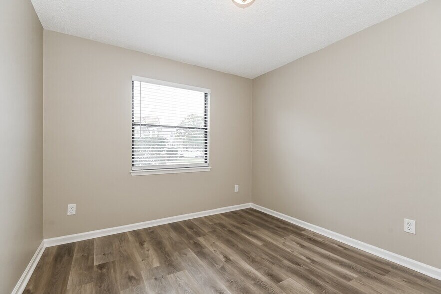 Building Photo - 8840 St Lucia Ct