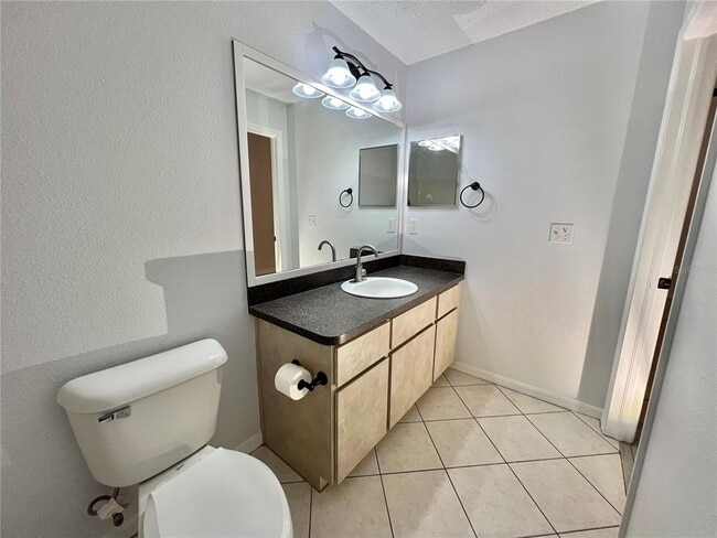 Building Photo - 7469 Pond Cir